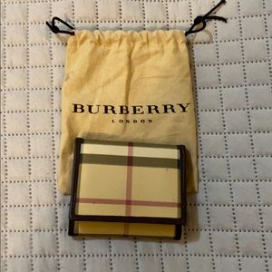 Burberry coin purse
